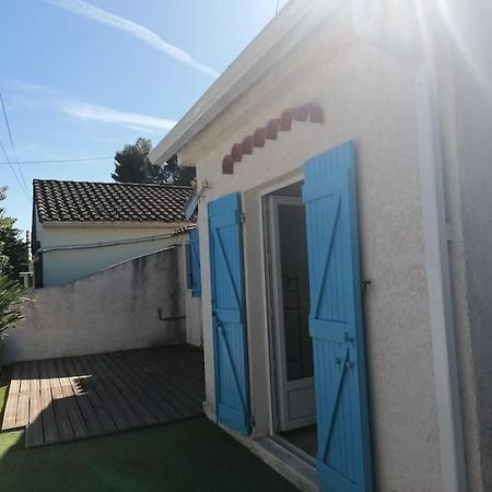 איסטרס Maison T3 Avec Vue Au Bord De L'Etang מראה חיצוני תמונה