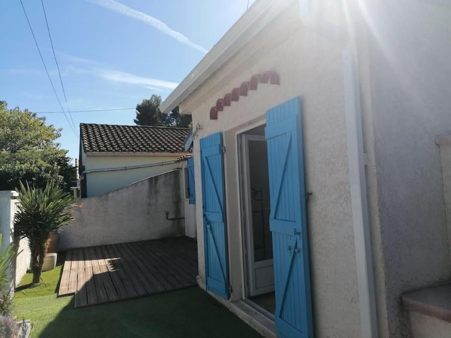 איסטרס Maison T3 Avec Vue Au Bord De L'Etang מראה חיצוני תמונה